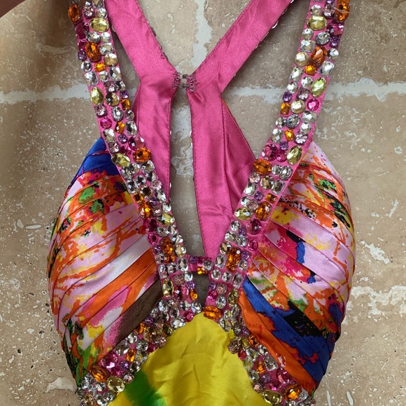 Formal Dress - Picture 3 of 7